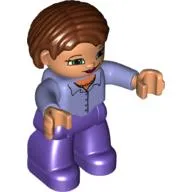 Duplo Figure Bob / Pageboy Hair Reddish Brown, with Top with Buttons - Dark Purple Legs