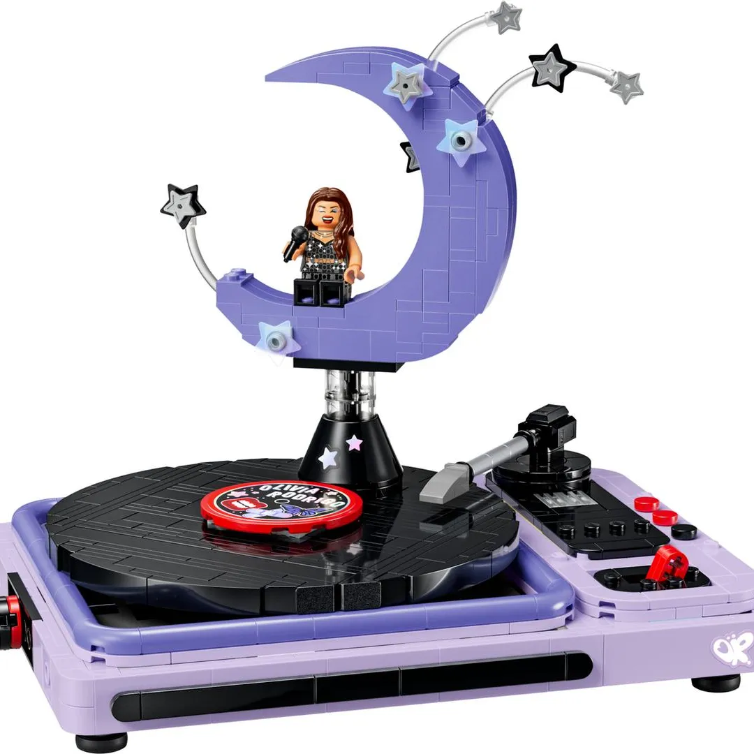 Olivia Rodrigo’s Concert Moon