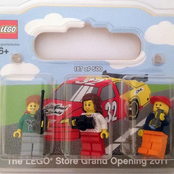 LEGO Store Grand Opening Exclusive Set, Castleton Square, Indianapolis, IN