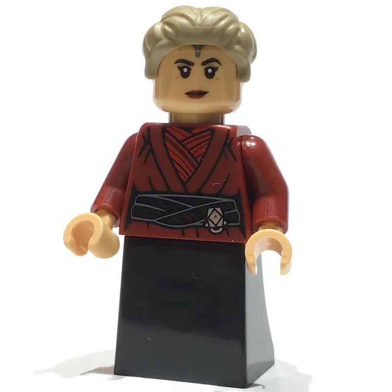 Morgan Elsbeth, Shirt