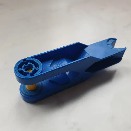 Duplo Toolo Arm 2 x 6 with Triangular Set Screw and Clip Ends