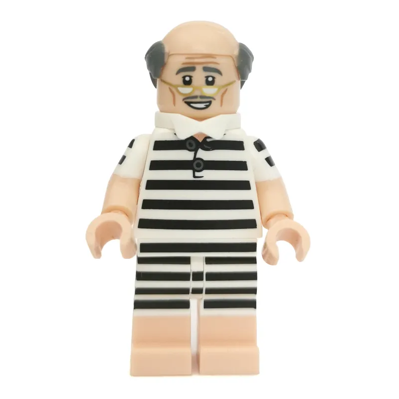 Alfred Pennyworth, Balding, Swimsuit (CMF)