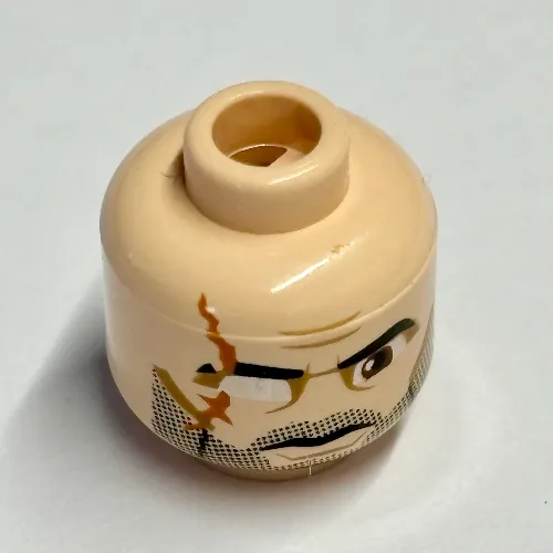 Minifig Head Commander Wolffe, Gray Stubble and Scar over Right Missing Eye Print