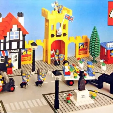 Town Square - Castle Scene