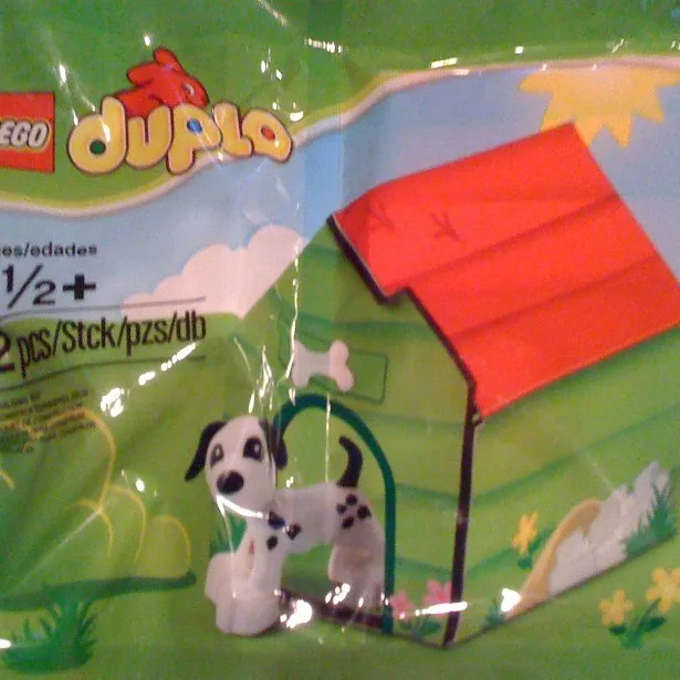 Puppy and Kennel