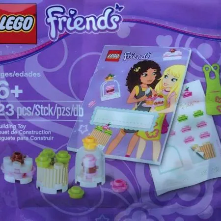 Friends Baking Set