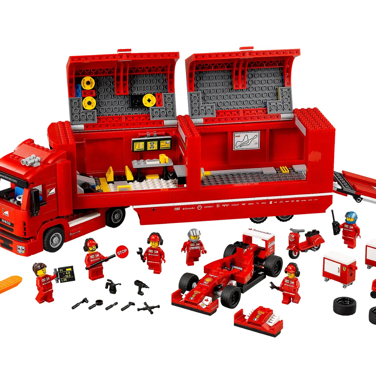 F14 T & Scuderia Ferrari Truck