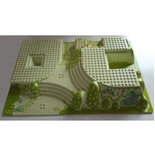 Baseplate Raised 32 x 48 x 6 with Front and Back Steps and Green Garden Print