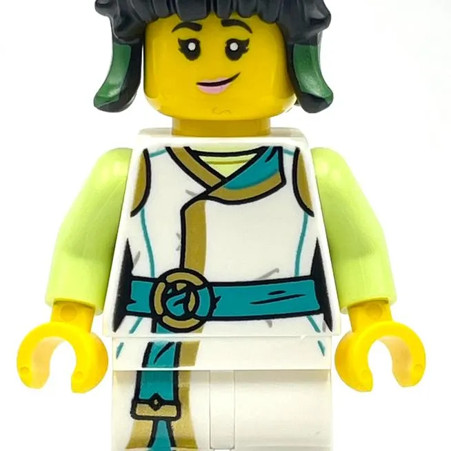 Mei, White Robe