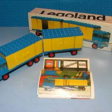 Truck with Trailer (without Stickers)