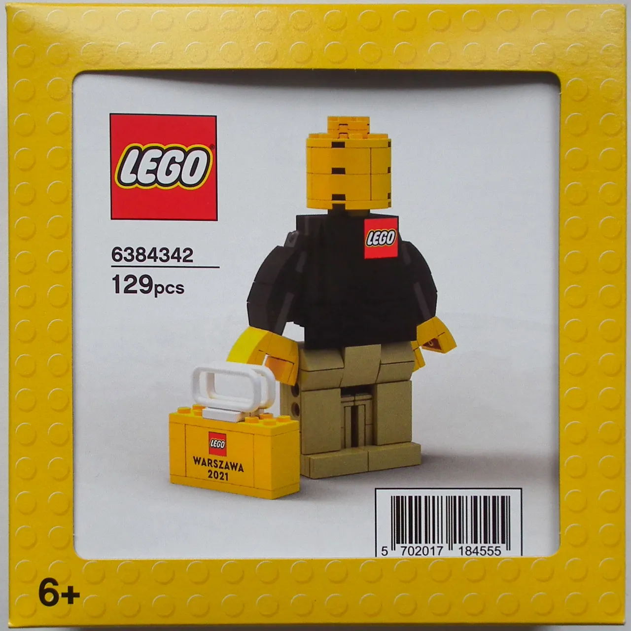 Warsaw Brand Store Opening Associate Figure