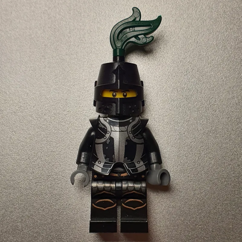 Falcon Knight, Armor, Helmet with Dark Green Plume