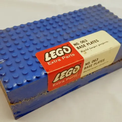 Five Large Base Plates - Blue