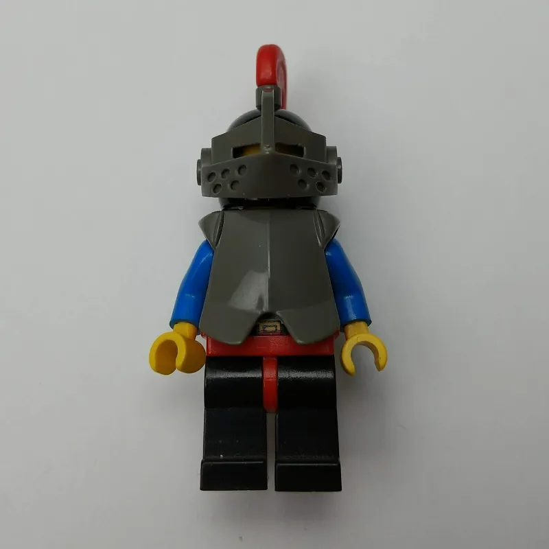 Knight (Breastplate on Red) - Black Legs, Red Plume