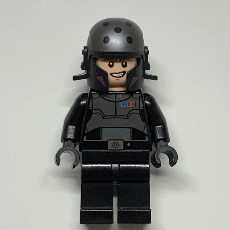 Agent Alexsandr Kallus, Helmet