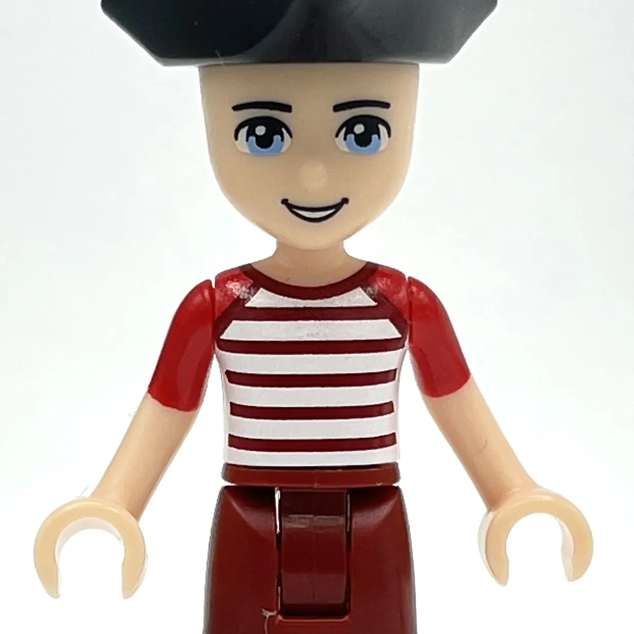 Zack - Red/White Shirt, Dark Red Trousers, Pirate Hat