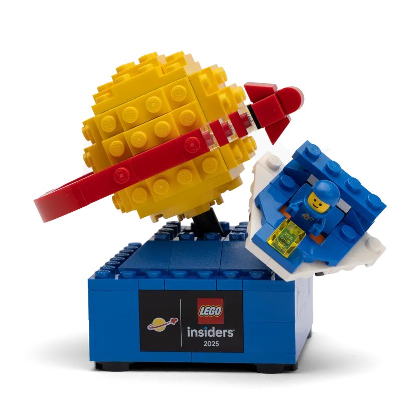 Retro Space Explorer