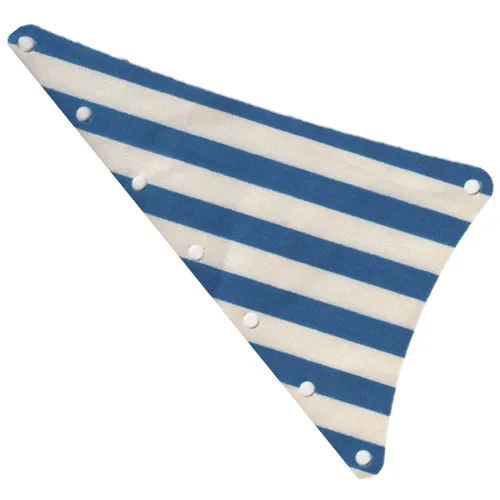 Sail, Triangular, 15 x 22 with Blue Thin Stripes Print