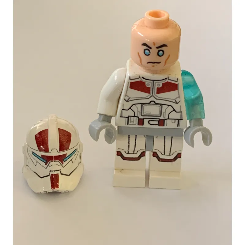 Jek-14, Helmet with Dark Red Markings