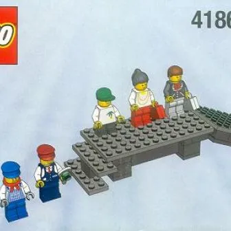 9V Platform and Mini-Figures