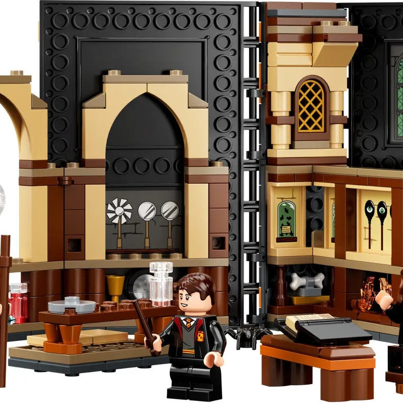 Hogwarts Moment: Defence Against the Dark Arts Class