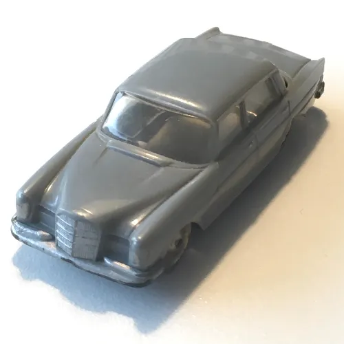 HO Scale Mercedes 220S