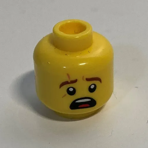 Minifig Head Kai, Reddish Brown Eyebrows with Scar, Scared / HUD with Medium Azure Highlights Print