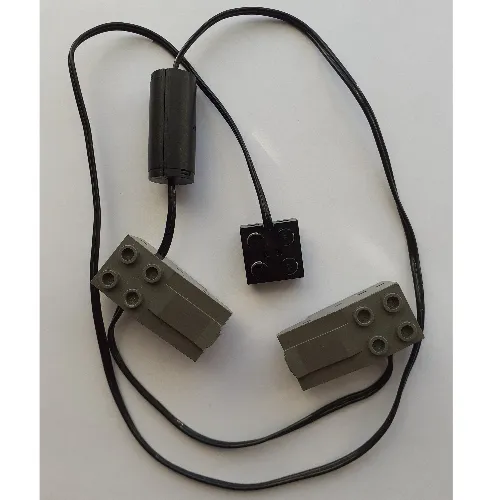 Wire with Brick 2 x 2 x 2/3 and Train Track Contacts