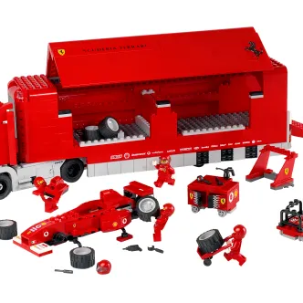 Scuderia Ferrari Truck