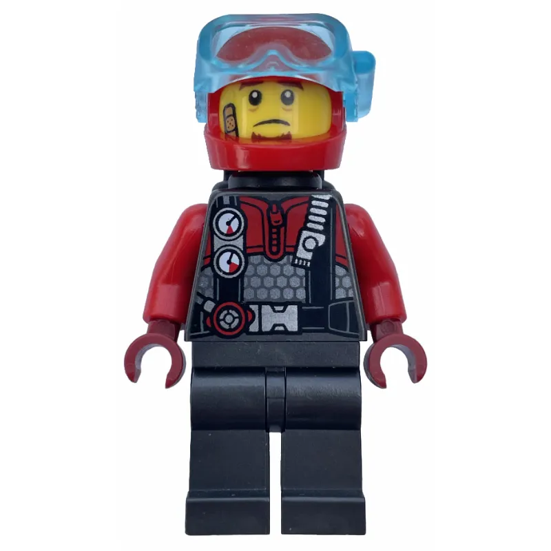 Criminal, Frankie Lupelli, Diving Suit