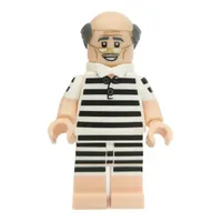 Alfred Pennyworth, Balding, Swimsuit (CMF)