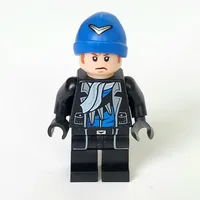 Captain Boomerang in Black Outfit