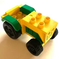Duplo Tractor with Green Engine and Fenders