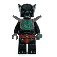 Wilhurt with Flat Silver Shoulder Armor