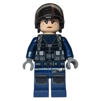 Tracker in Helmet with Visor, Female