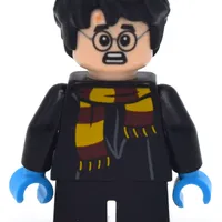 Harry Potter, Long Gryffindor Robe with Scarf