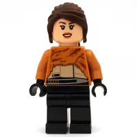 Qi'ra, Medium Nougat Fur Coat
